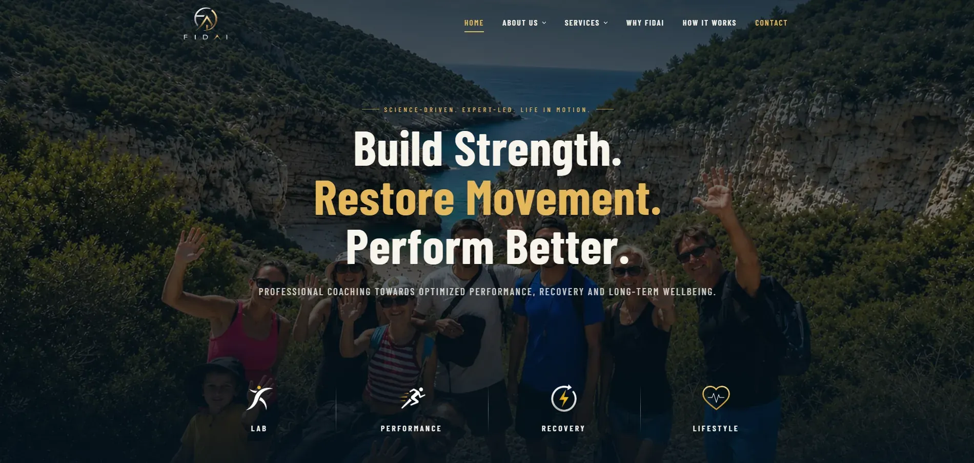 Naslovna strana FIDAI Coaching sajta, sa planinskim kadrom i naslovom „Build Strength. Restore Movement. Perform Better."